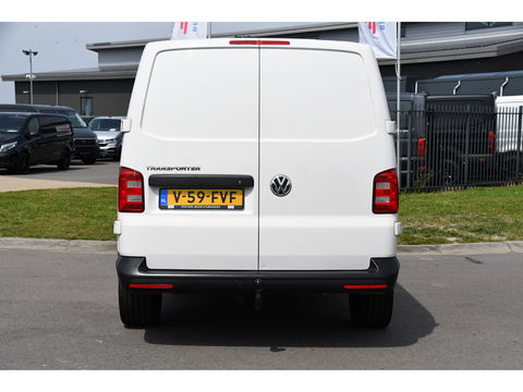 Volkswagen Transporter 2.0 TDI L2H1 Highline Cruise, Multimedia, 150PK, Automaat, trekhaak, Airco, LM Velg, Uniek!