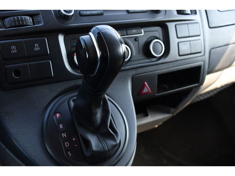 Volkswagen Transporter 2.0 TDI L2H1 Edition Cruise, Airco, Automaat, Sensoren, 140PK, UNIEK!