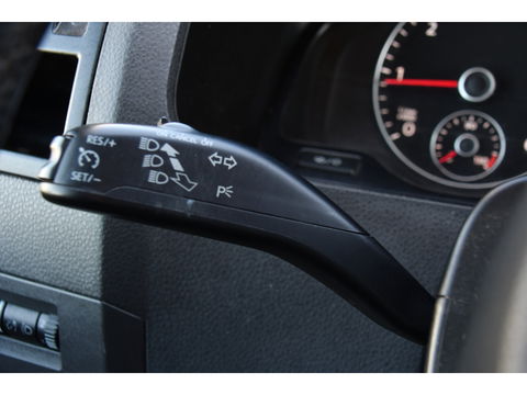 Volkswagen Transporter 2.0 TDI L2H1 Edition Cruise, Airco, Automaat, Sensoren, 140PK, UNIEK!