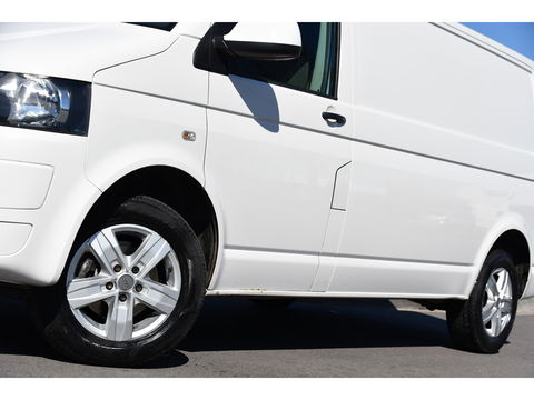 Volkswagen Transporter 2.0 TDI L2H1 Edition Cruise, Airco, Automaat, Sensoren, 140PK, UNIEK!