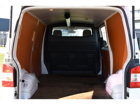 Volkswagen Transporter 2.0 TDI L2H1 Edition Cruise, Airco, Automaat, Sensoren, 140PK, UNIEK!