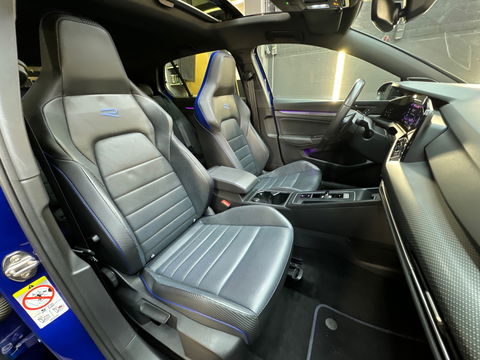 Volkswagen Golf 2.0 TSI R 4M Performance Pano|Akra|HuD|Memory