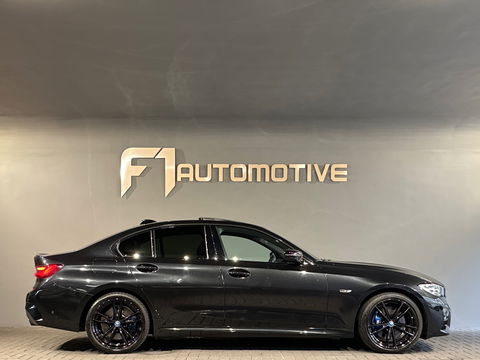 BMW 3-serie 320e M Sport Panorama|Memory|Camera|Sfeer|CarPlay