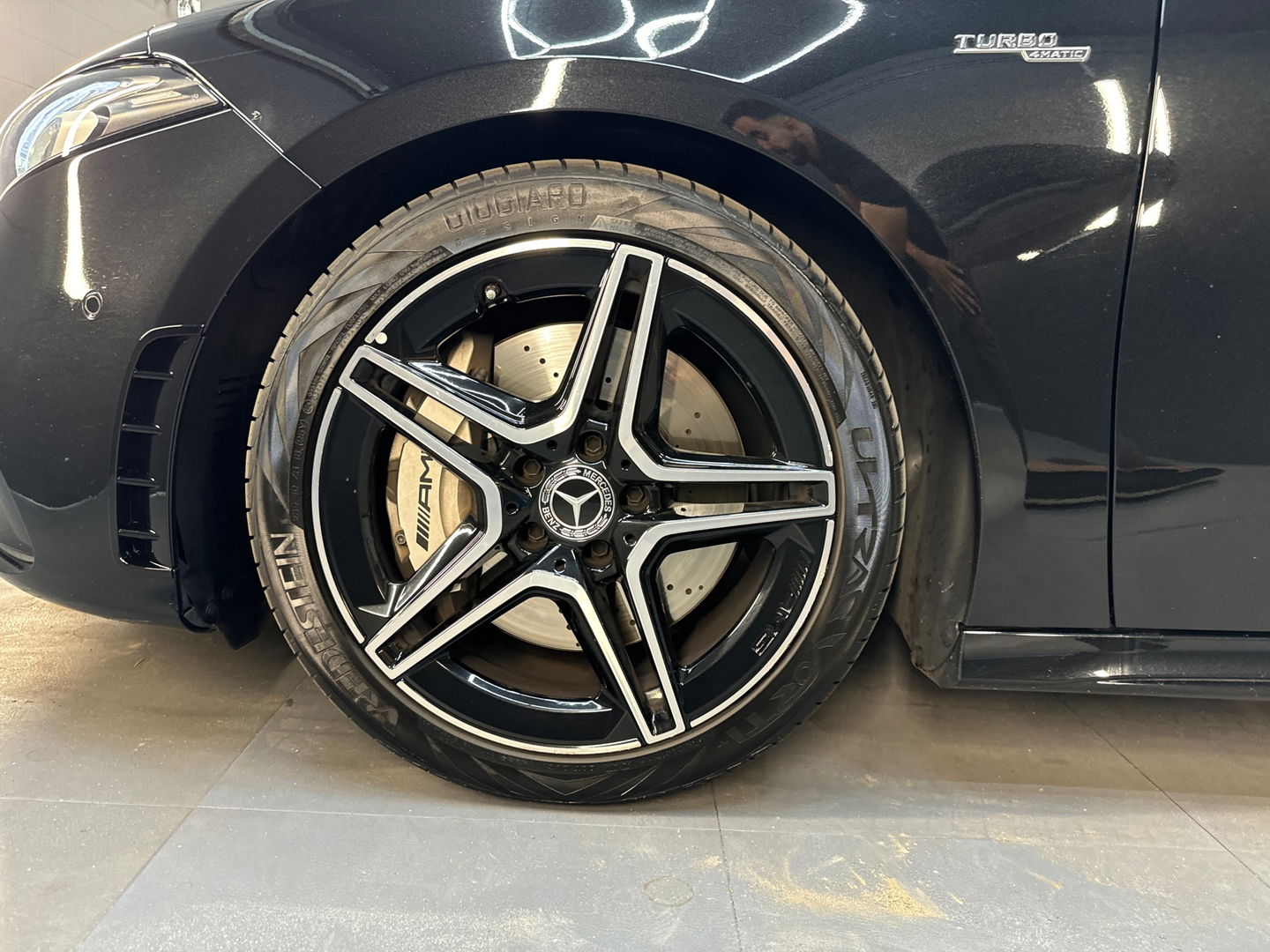 Mercedes-Benz A-Klasse AMG 35 4MATIC Pano|Kuip|Burmester|HuD