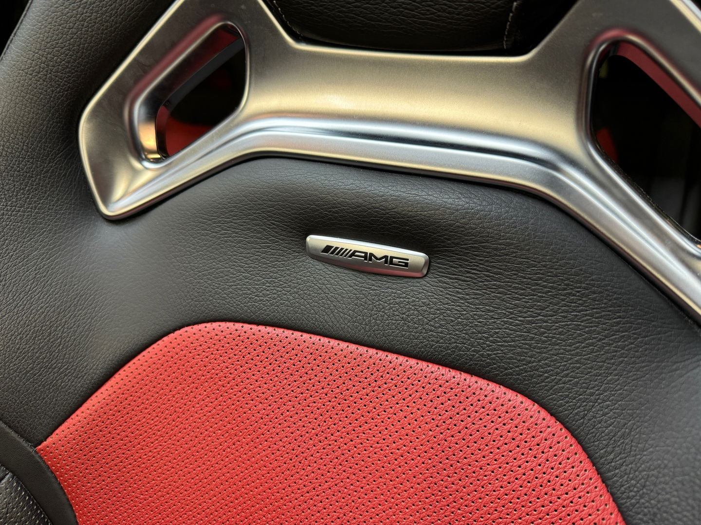 Mercedes-Benz A-Klasse AMG 35 4MATIC Pano|Kuip|Burmester|HuD