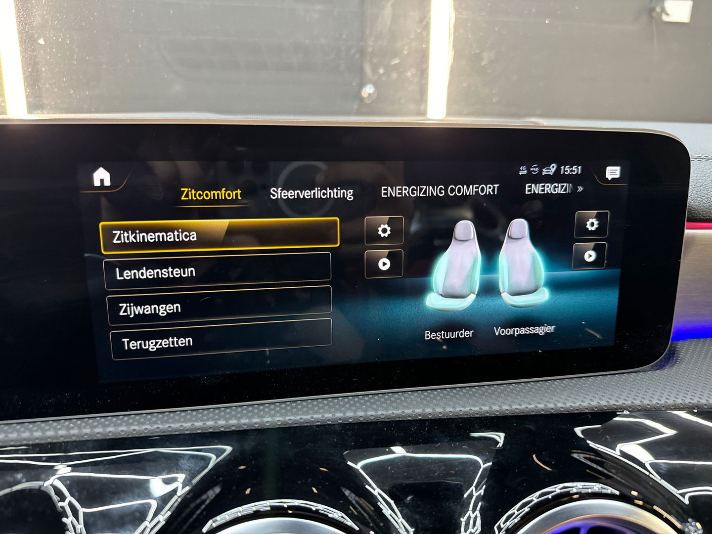 Mercedes-Benz A-Klasse AMG 35 4MATIC Pano|Kuip|Burmester|HuD