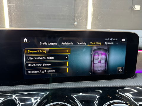 Mercedes-Benz A-Klasse AMG 35 4MATIC Pano|Kuip|Burmester|HuD