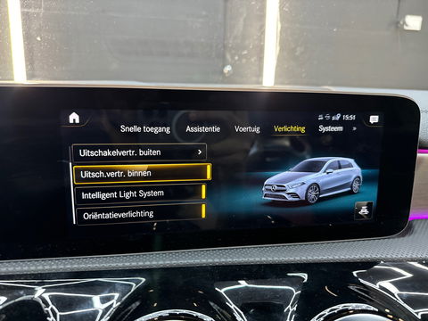 Mercedes-Benz A-Klasse AMG 35 4MATIC Pano|Kuip|Burmester|HuD
