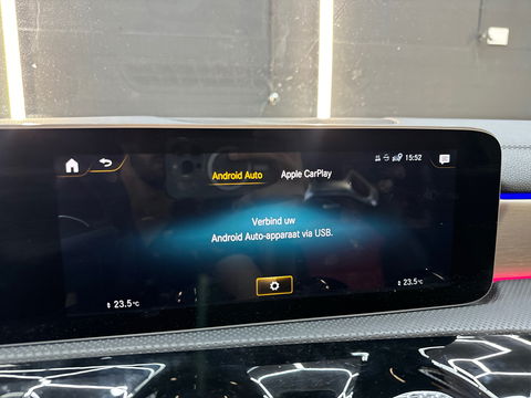 Mercedes-Benz A-Klasse AMG 35 4MATIC Pano|Kuip|Burmester|HuD