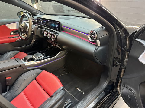 Mercedes-Benz A-Klasse AMG 35 4MATIC Pano|Kuip|Burmester|HuD