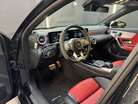 Mercedes-Benz A-Klasse AMG 35 4MATIC Pano|Kuip|Burmester|HuD
