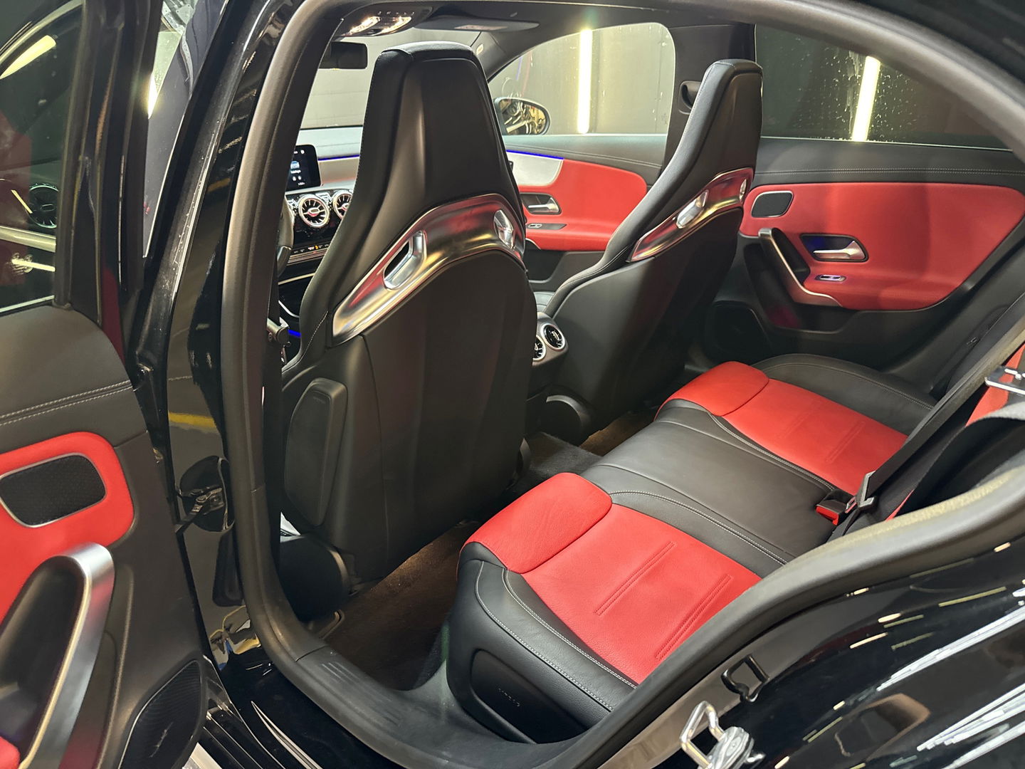 Mercedes-Benz A-Klasse AMG 35 4MATIC Pano|Kuip|Burmester|HuD