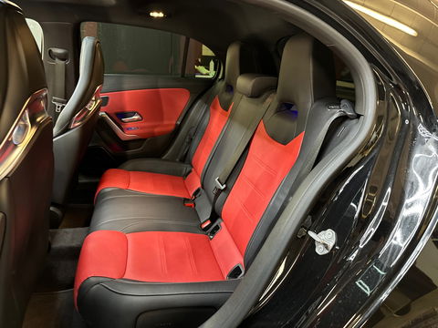 Mercedes-Benz A-Klasse AMG 35 4MATIC Pano|Kuip|Burmester|HuD