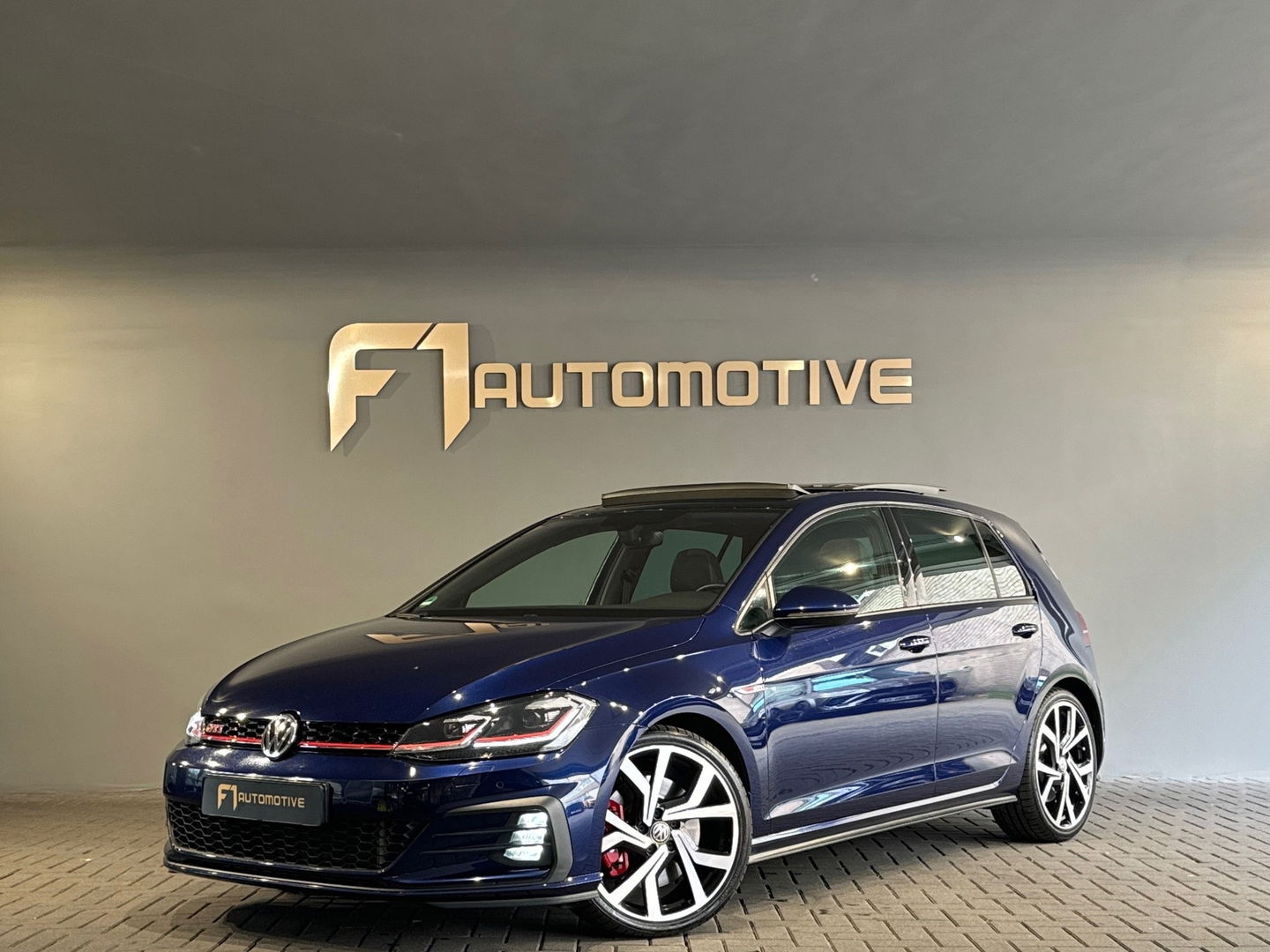 Volkswagen Golf 2.0 TSI GTI Performance Pano|Keyles|DCC|Sfeer