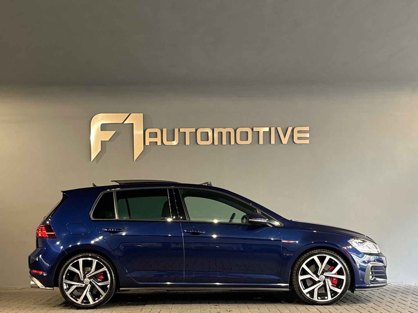 Volkswagen Golf 2.0 TSI GTI Performance Pano|Keyles|DCC|Sfeer
