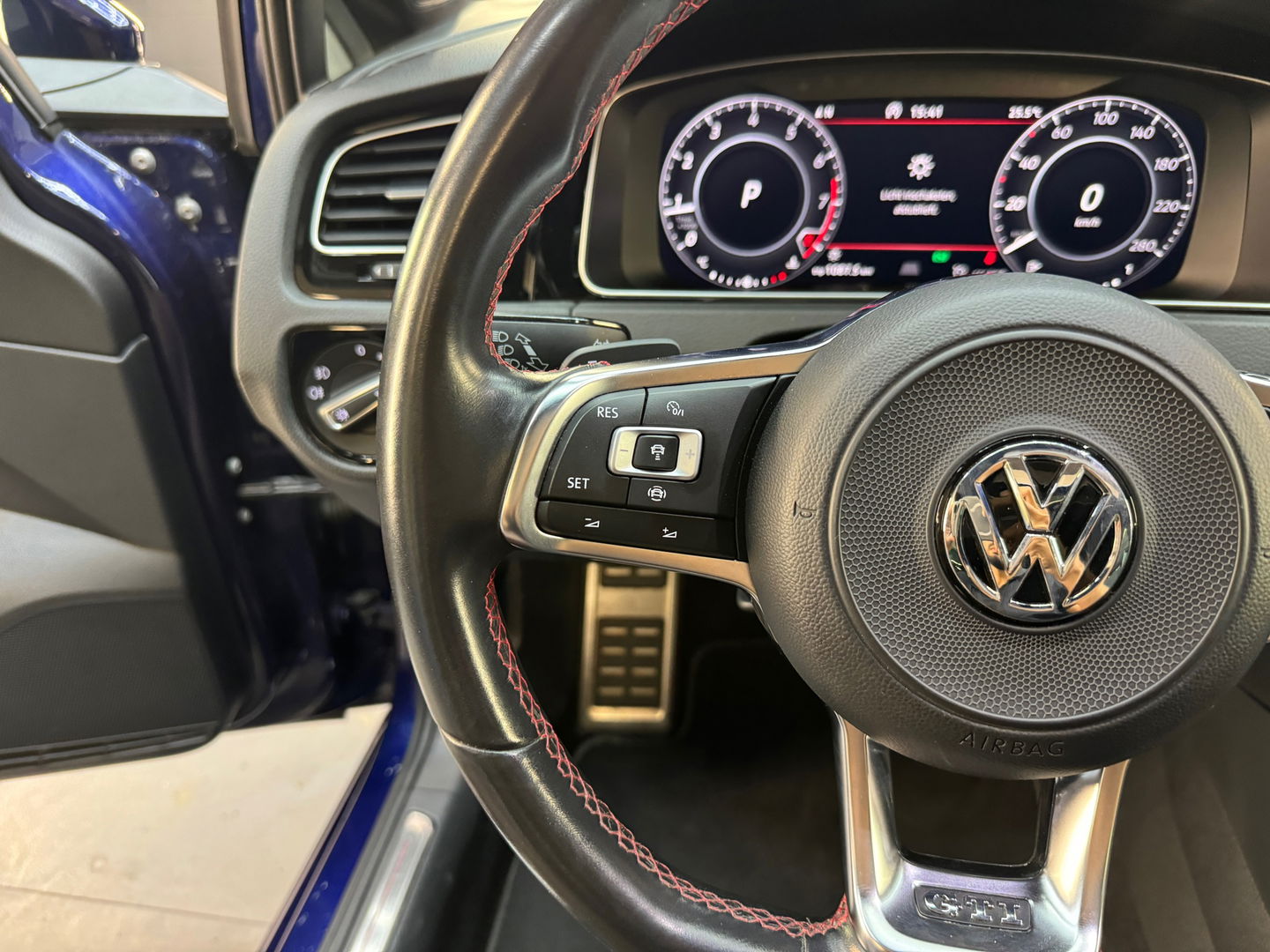 Volkswagen Golf 2.0 TSI GTI Performance Pano|Keyles|DCC|Sfeer