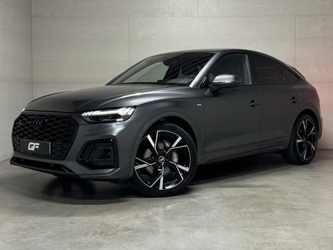 Audi Q5 Sportback 55 TFSI e BlackEdition S-Line Luchtvering Sfeer. Carplay