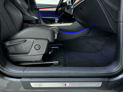 Audi Q5 Sportback 55 TFSI e BlackEdition S-Line Luchtvering Sfeer. Carplay