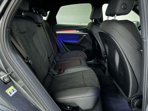 Audi Q5 Sportback 55 TFSI e BlackEdition S-Line Luchtvering Sfeer. Carplay