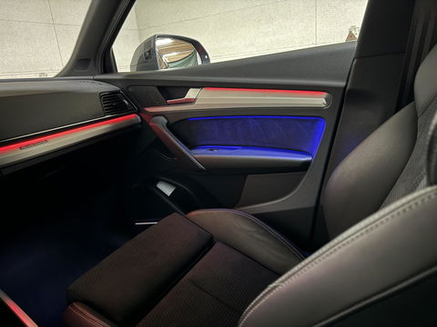 Audi Q5 Sportback 55 TFSI e BlackEdition S-Line Luchtvering Sfeer. Carplay