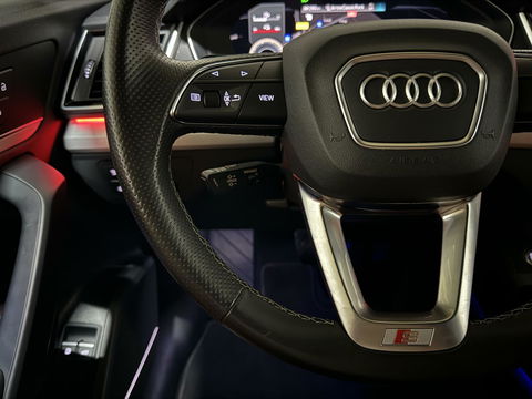 Audi Q5 Sportback 55 TFSI e BlackEdition S-Line Luchtvering Sfeer. Carplay