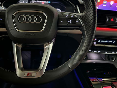 Audi Q5 Sportback 55 TFSI e BlackEdition S-Line Luchtvering Sfeer. Carplay