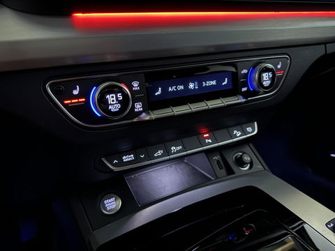 Audi Q5 Sportback 55 TFSI e BlackEdition S-Line Luchtvering Sfeer. Carplay