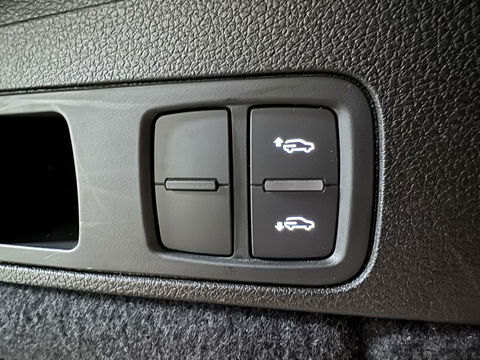 Audi Q5 Sportback 55 TFSI e BlackEdition S-Line Luchtvering Sfeer. Carplay