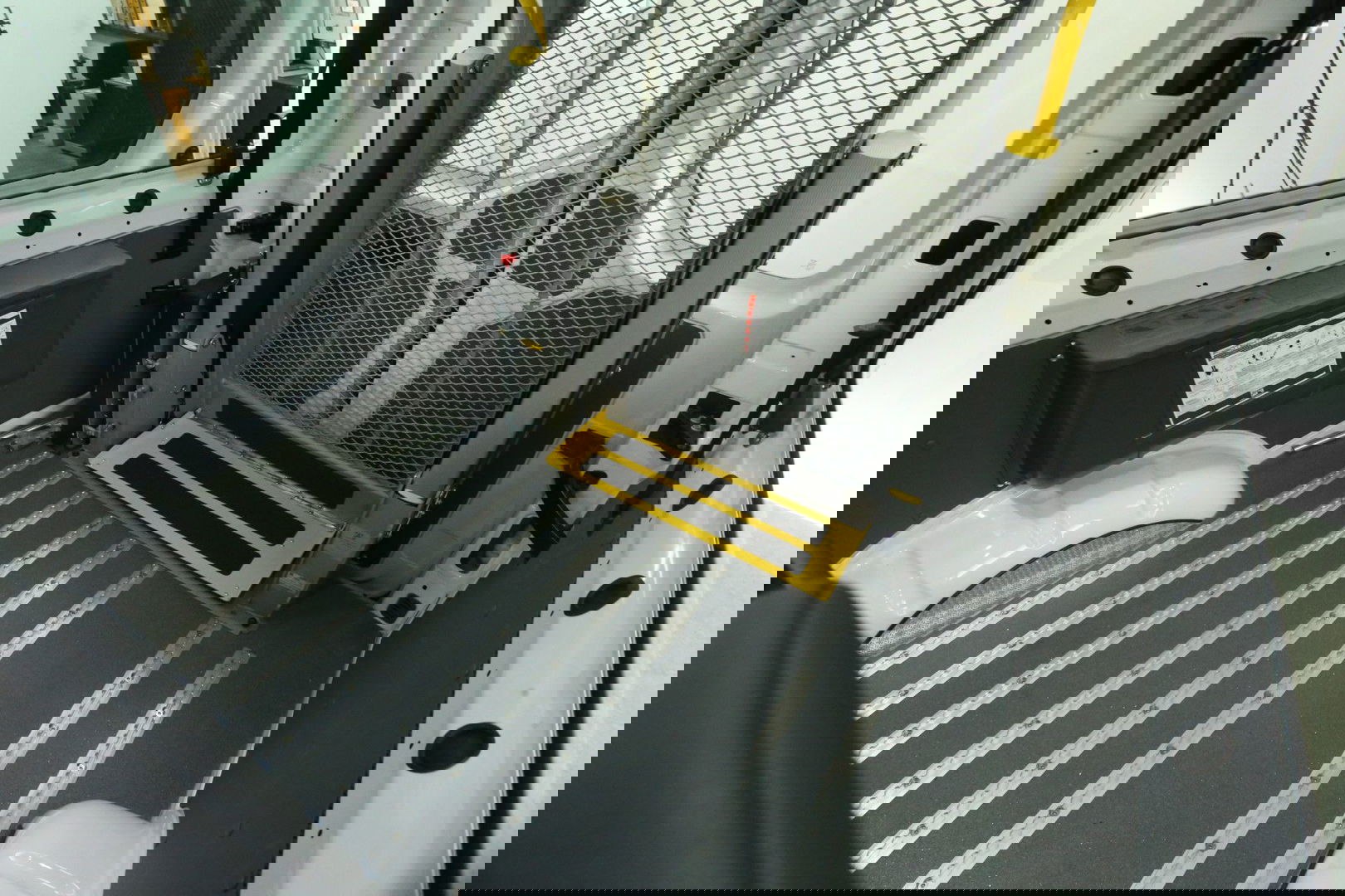 Volkswagen Crafter e-Crafter L3H3 Rolstoelbus | Rolstoellift | INCL BTW & BPM | 8 Persoons Airco Cruise Camera Carplay LED PDC