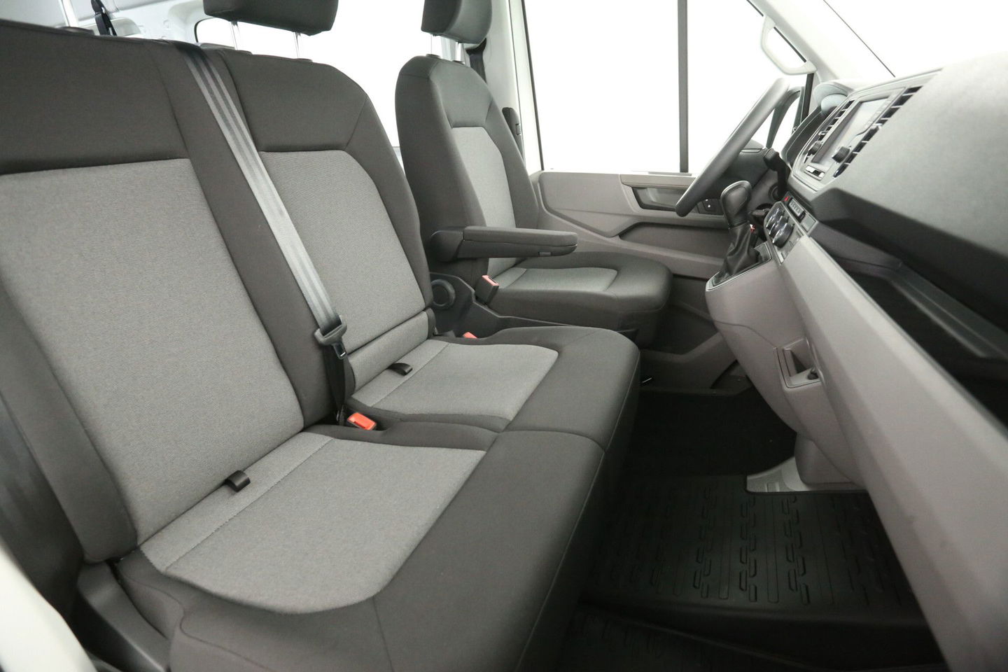 Volkswagen Crafter e-Crafter L3H3 Rolstoelbus | Rolstoellift | INCL BTW & BPM | 8 Persoons Airco Cruise Camera Carplay LED PDC