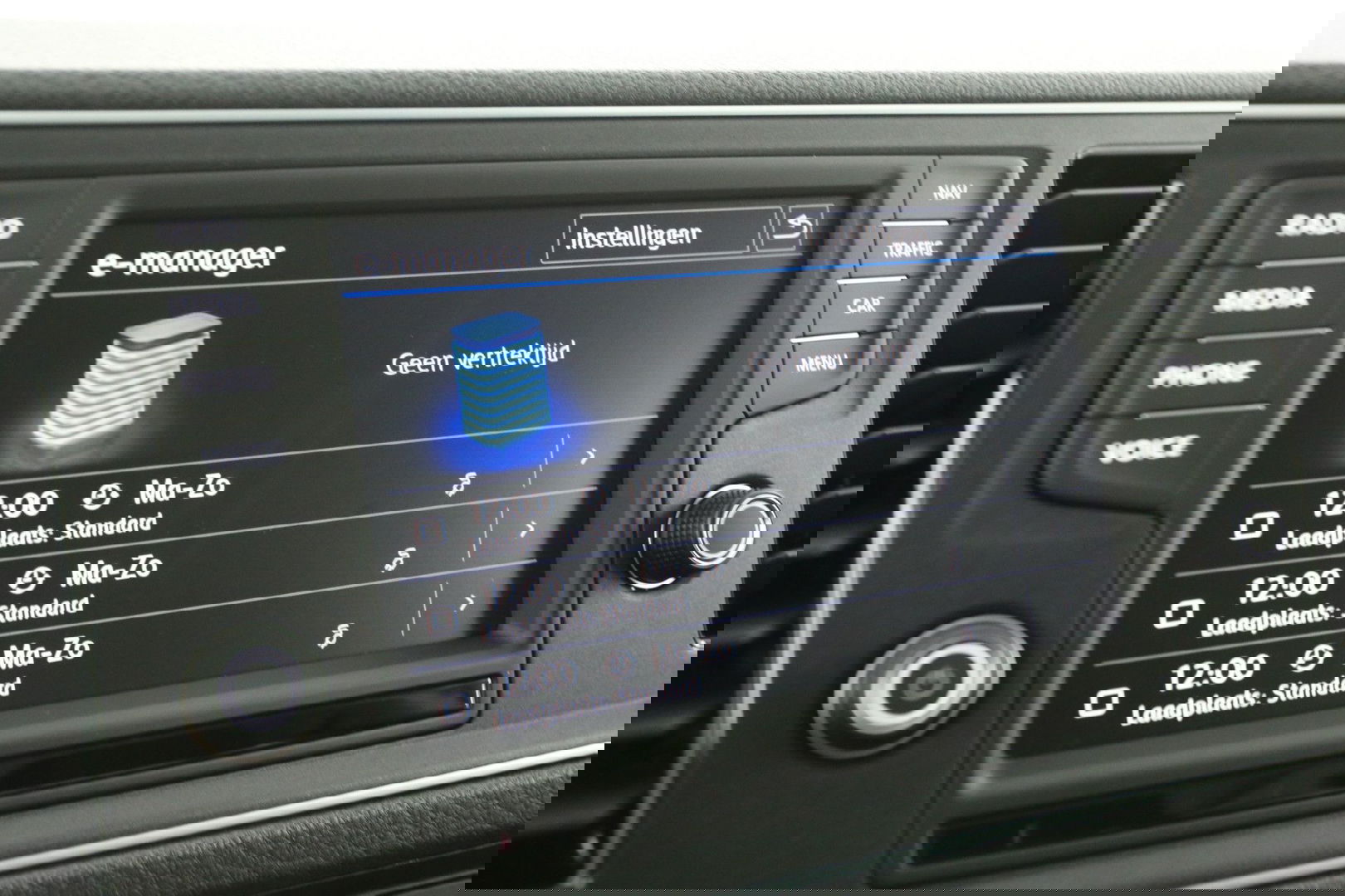 Volkswagen Crafter e-Crafter L3H3 Rolstoelbus | Rolstoellift | INCL BTW & BPM | 8 Persoons Airco Cruise Camera Carplay LED PDC