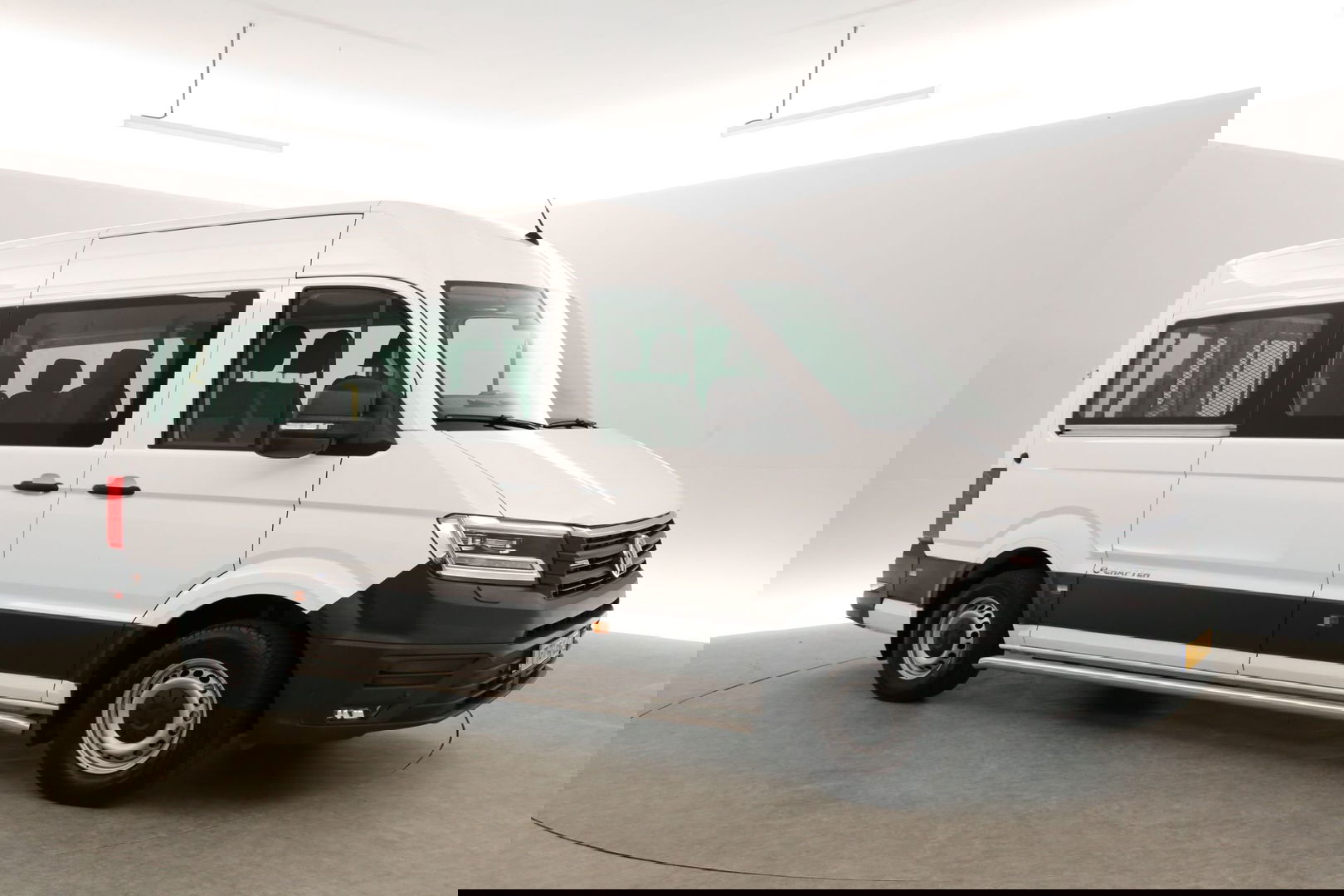 Volkswagen Crafter e-Crafter L3H3 Rolstoelbus | Rolstoellift | INCL BTW & BPM | 8 Persoons Airco Cruise Camera Carplay LED PDC