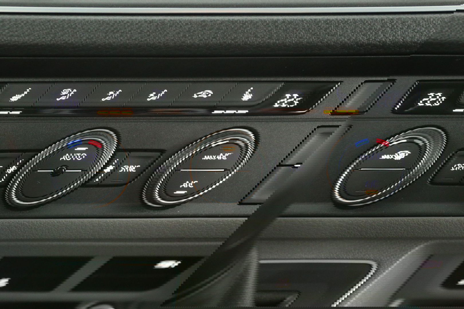 Volkswagen Crafter e-Crafter L3H3 Rolstoelbus | Rolstoellift | INCL BTW & BPM | 8 Persoons Airco Cruise Camera Carplay LED PDC