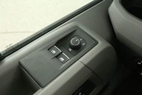 Volkswagen Crafter e-Crafter L3H3 Rolstoelbus | Rolstoellift | INCL BTW & BPM | 8 Persoons Airco Cruise Camera Carplay LED PDC