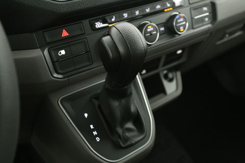 Volkswagen Crafter e-Crafter L3H3 Rolstoelbus | Rolstoellift | INCL BTW & BPM | 8 Persoons Airco Cruise Camera Carplay LED PDC