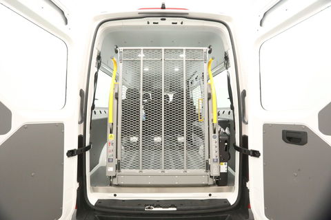 Volkswagen Crafter e-Crafter L3H3 Rolstoelbus | Rolstoellift | INCL BTW & BPM | 8 Persoons Airco Cruise Camera Carplay LED PDC