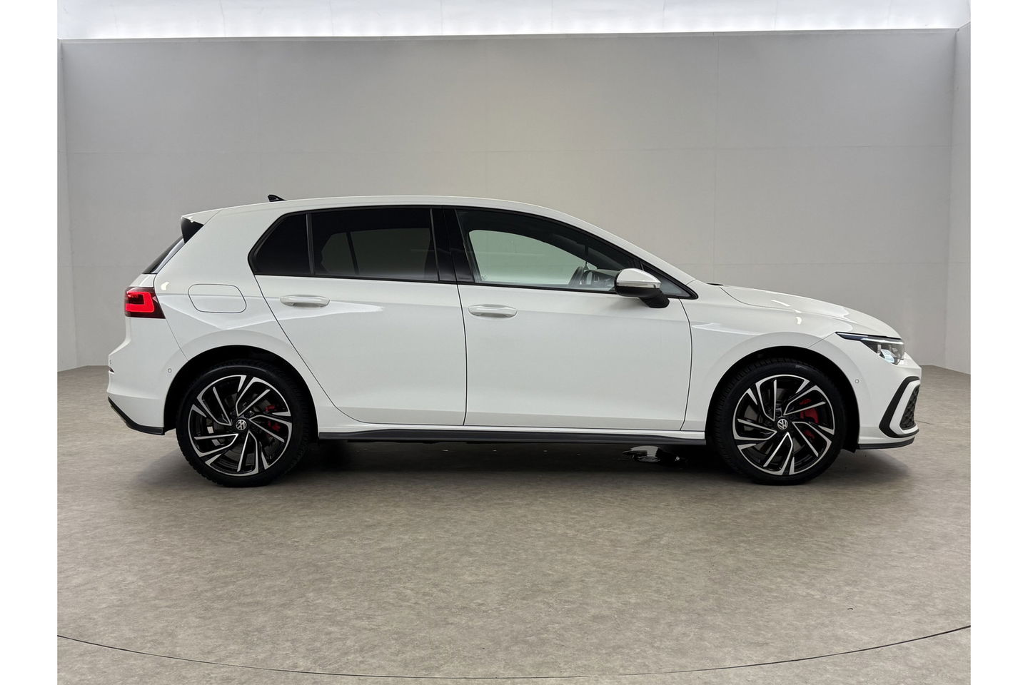 Volkswagen Golf 1.4 eHybrid GTE 225PK ACC Camera Carplay Sfeer LED Virtual Clima Navi 18"LMV PDC