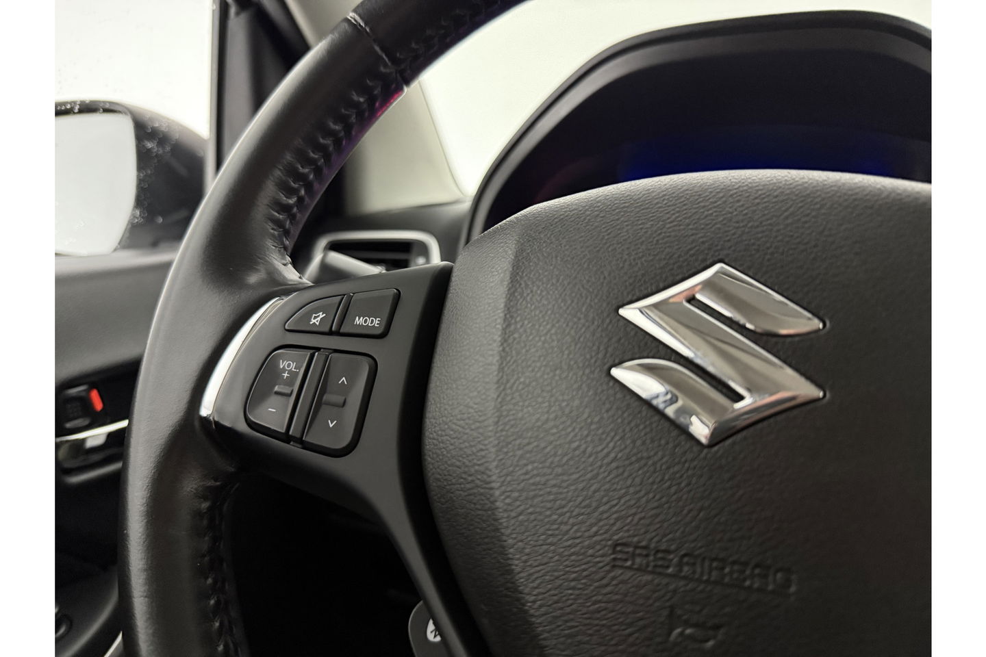 Suzuki Baleno 1.2 Exclusive Airco Cruise LED Parelmoer 16"LMV Stoelverwarming