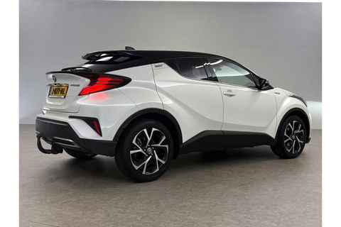 Toyota C-HR Hybrid 2.0 Hybrid Business Plus 217PK JBL Audio Camera Carplay Clima Cruise LED Trekhaak Navi PDC 18"LMV