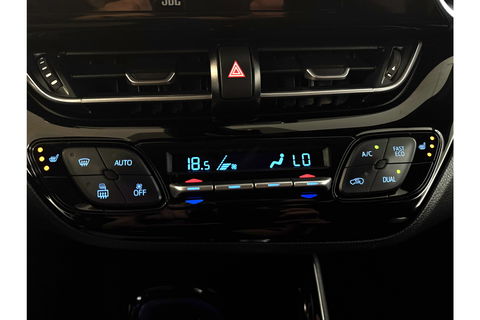 Toyota C-HR Hybrid 2.0 Hybrid Business Plus 217PK JBL Audio Camera Carplay Clima Cruise LED Trekhaak Navi PDC 18"LMV