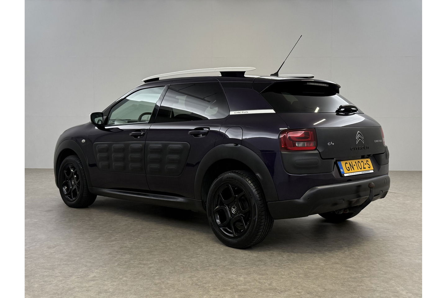 Citroën C4 Cactus 1.6 e-HDi Shine Pano Virtual LED Clima Cruise Camera Navi PDC Trekhaak 16"LMV