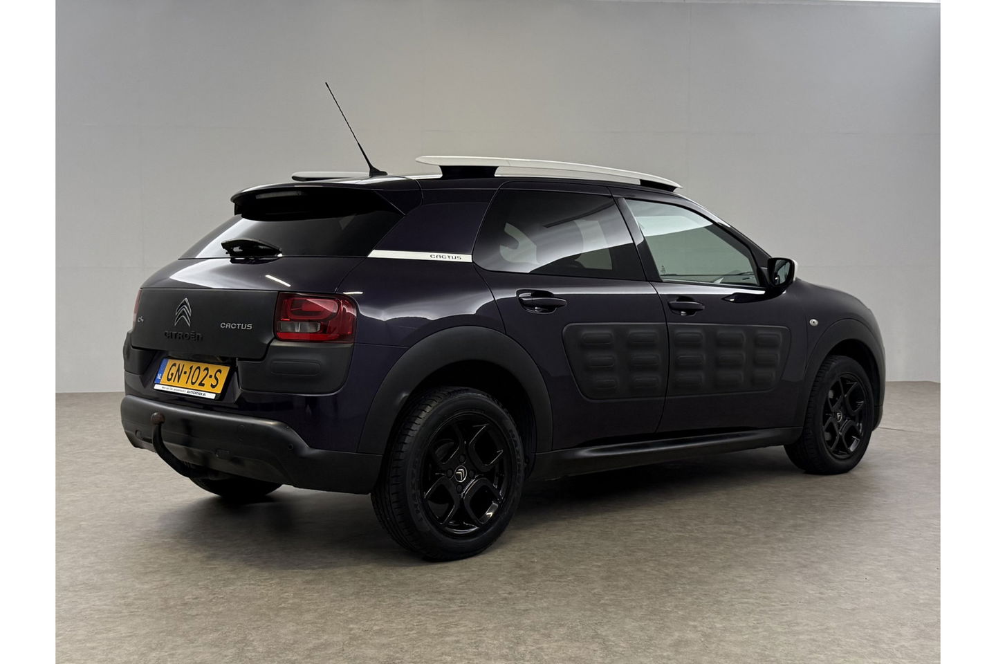 Citroën C4 Cactus 1.6 e-HDi Shine Pano Virtual LED Clima Cruise Camera Navi PDC Trekhaak 16"LMV