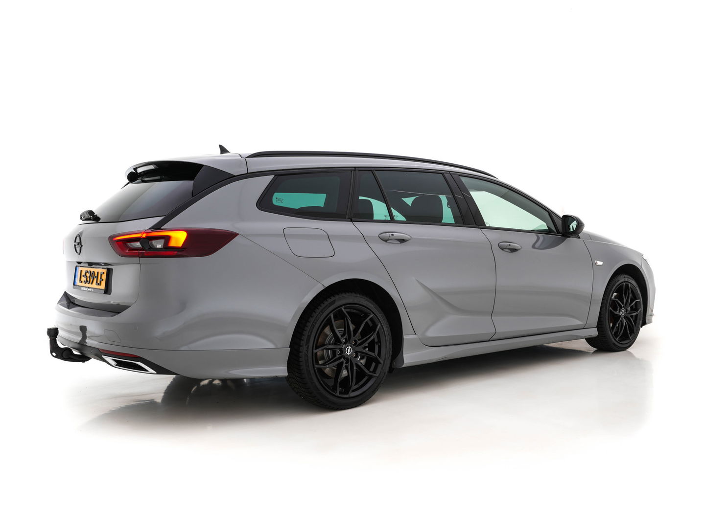 Opel Insignia Sports Tourer 2.0 Turbo GS-Sport-Line Aut. *FULL-LEATHER | BOSE-SOUND | HEAD-UP | ADAPT.CRUISE | FULL-LED | MEMORY-PACK | SPORT/HEATED/COOLED/MASSAGE-SEATS  | NAVI-FULLMAP | GREY-WRAPPED | KEYLESS | CAMERA | CARPLAY | LANE-ASSIST