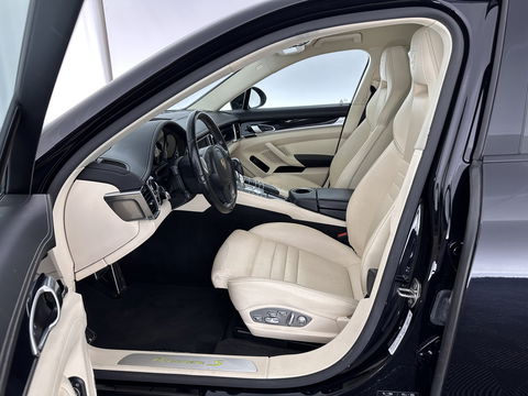 Porsche Panamera 3.0 S E-Hybrid Aut. *SPORT-CHRONO | FULL-LEATHER | FULL-LED | ADAPTIVE-CRUISE | MEMORY-PACK | BOSE-SOUND | TOP-VIEW | KEYLESS | NAVI-FULLMAP | AIR-SUSPENSION | SPORT-SEATS | 20''ALU | ECC | PDC*