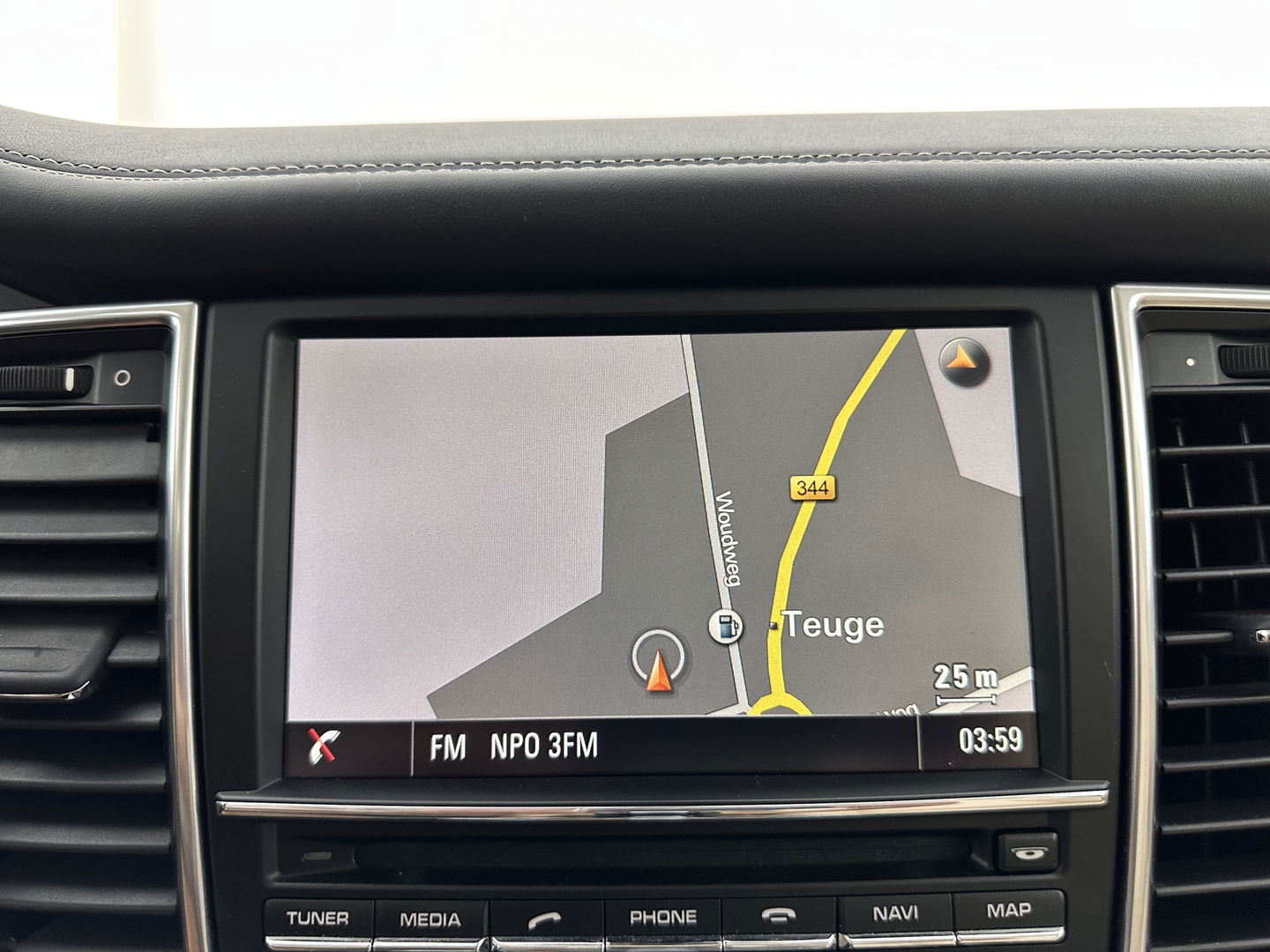 Porsche Panamera 3.0 S E-Hybrid Aut. *SPORT-CHRONO | FULL-LEATHER | FULL-LED | ADAPTIVE-CRUISE | MEMORY-PACK | BOSE-SOUND | TOP-VIEW | KEYLESS | NAVI-FULLMAP | AIR-SUSPENSION | SPORT-SEATS | 20''ALU | ECC | PDC*