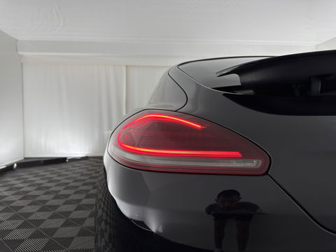 Porsche Panamera 3.0 S E-Hybrid Aut. *SPORT-CHRONO | FULL-LEATHER | FULL-LED | ADAPTIVE-CRUISE | MEMORY-PACK | BOSE-SOUND | TOP-VIEW | KEYLESS | NAVI-FULLMAP | AIR-SUSPENSION | SPORT-SEATS | 20''ALU | ECC | PDC*