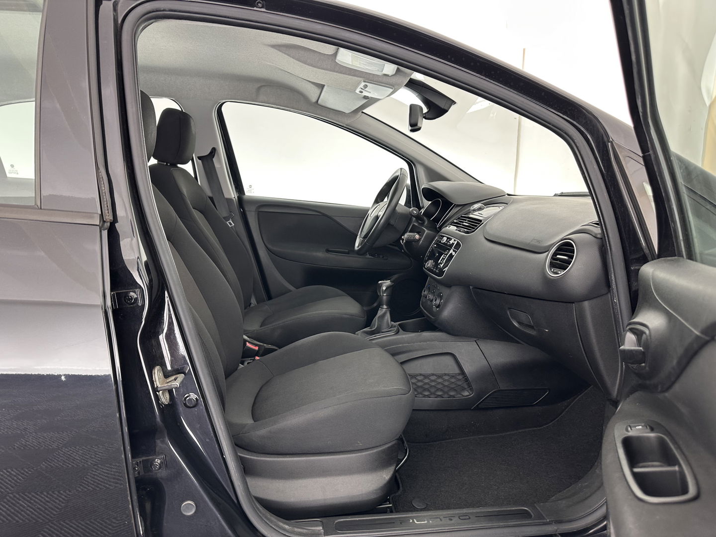 Fiat Punto Evo 1.3 M-Jet Street *AIRCO | CRUISE | COMFORT-SEATS | PDC | TOWBAR*