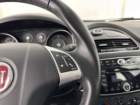 Fiat Punto Evo 1.3 M-Jet Street *AIRCO | CRUISE | COMFORT-SEATS | PDC | TOWBAR*