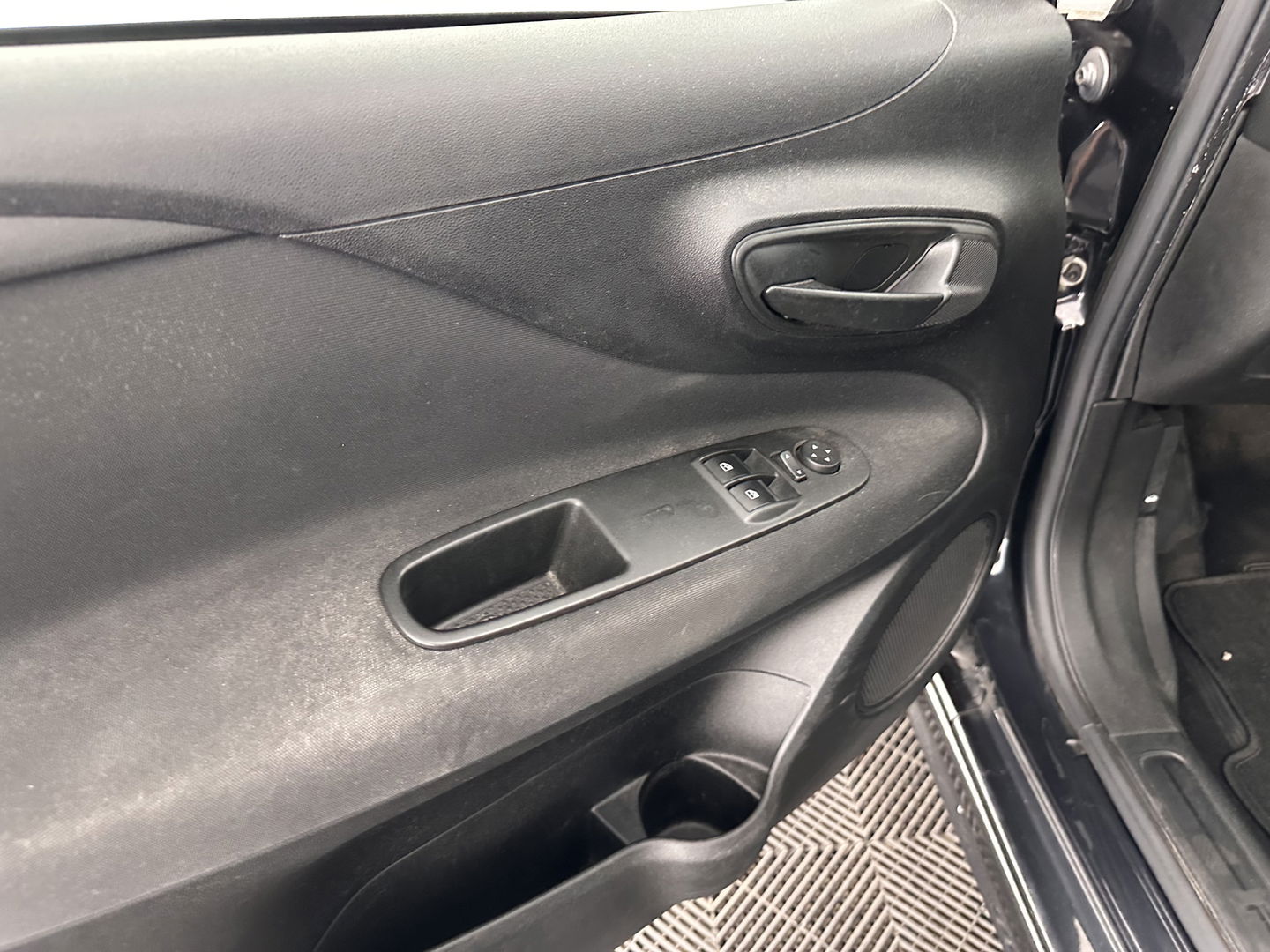 Fiat Punto Evo 1.3 M-Jet Street *AIRCO | CRUISE | COMFORT-SEATS | PDC | TOWBAR*