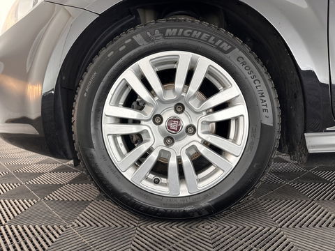 Fiat Punto Evo 1.3 M-Jet Street *AIRCO | CRUISE | COMFORT-SEATS | PDC | TOWBAR*